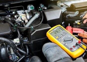 Cách chọn Đồng hồ vạn năng cho ô tô