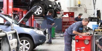 5 hạng mục bảo dưỡng xe thường bị bỏ qua