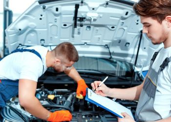 Kiểm tra các chất lỏng trong ô tô của bạn