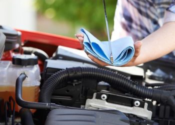 5 loại chất lỏng trên ô tô bạn nên kiểm tra định kỳ