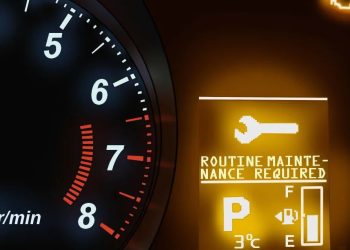 Tìm hiểu về Đèn báo Dịch vụ và Yêu cầu Bảo dưỡng Định kỳ của Mitsubishi