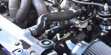 Tại sao ống cao su két làm mát lại bị sưng phồng?