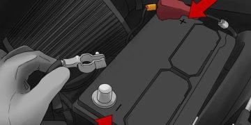 Hướng dẫn các bước tháo ắc quy ô tô