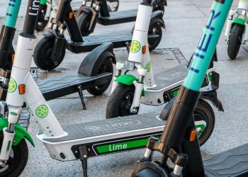Tại sao V2X nên bắt đầu với xe hai bánh