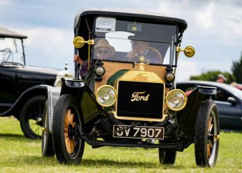 Ford Model T có tốc độ tối đa là bao nhiêu?