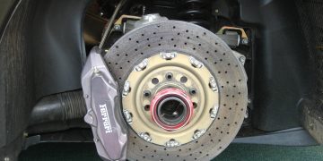 Phanh đĩa được phát minh khi nào?