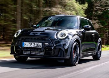 Phiên bản đặc biệt Mini JCW 1to6 Edition sẵn sàng cứu hộp số tay