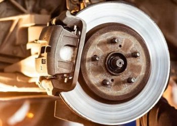 12 vấn đề phổ biến nhất thường xảy ra trên ô tô